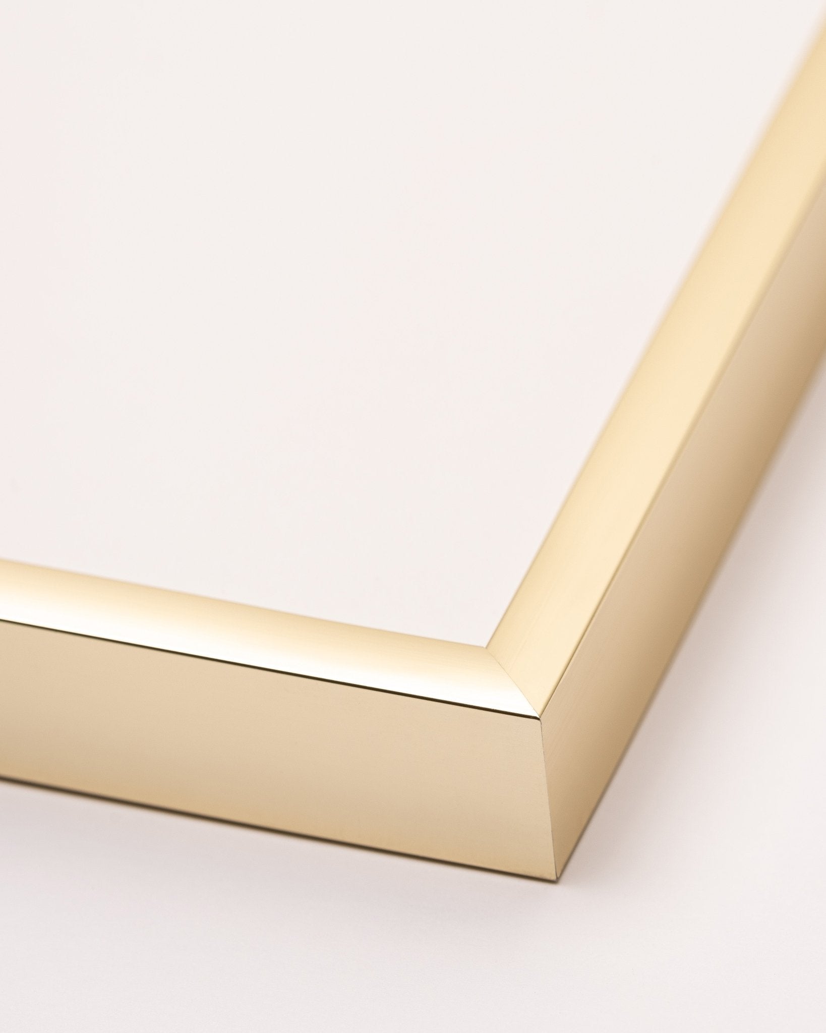 Metallram - Guld - Emilia Olofsson